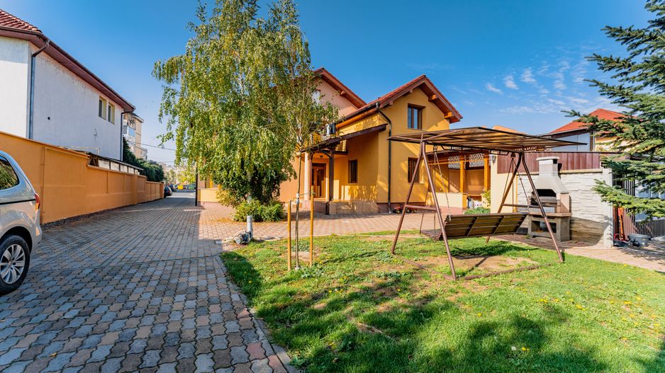 Vilă cu teren generos în Pârneava - Poză 3