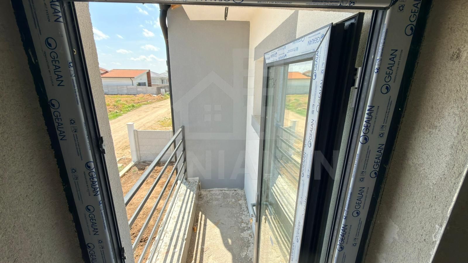Casa moderna Parter plus Etaj - Zona Damila - Poză 19
