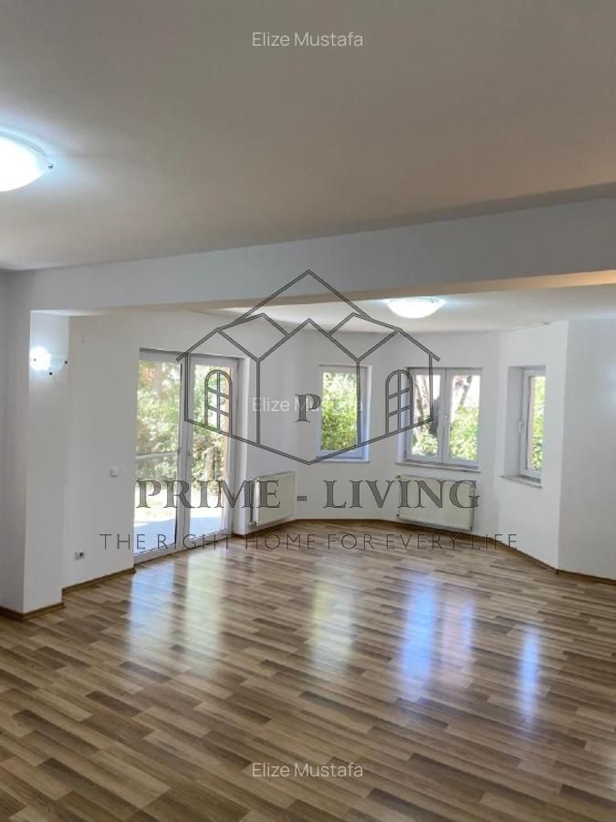 VILA CU 3 DORMITOARE IN COMPLEX REZIDENTIAL PE IANCU NICOLAE - Poză 1