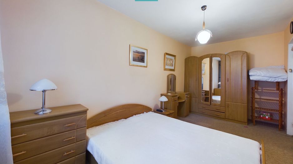 Apartament cu 3 camere pe Aleea Tomis - Poză 9