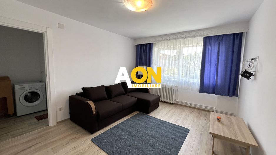 Apartament cu 2 camere, etaj intermediar, zona Parc - Poză 1
