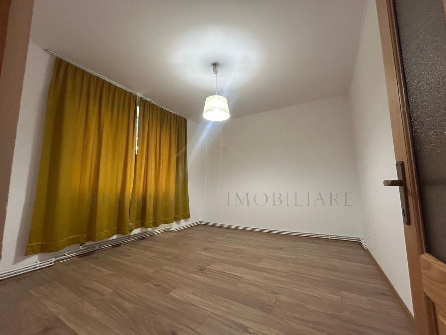 Apartament 3 camere, 100 mp, ultracentral – ideal birouri - Poză 10