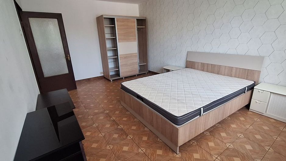 Garsoniera, etaj 1, Zona Brancoveanu, Spitalul de copii Marie Curie. - Poză 4