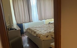 2 camere decomandate, etaj 3/8, lift, centrala termica - 116 000 Euro - Poză 2