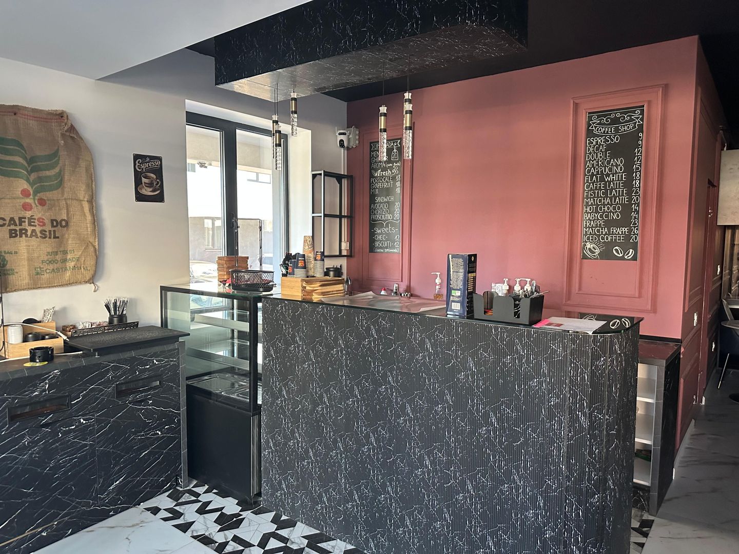 Spatiu Cafenea sau Bar cu Terasa Mare Otopeni 23August Luxor Residence - Poză 18