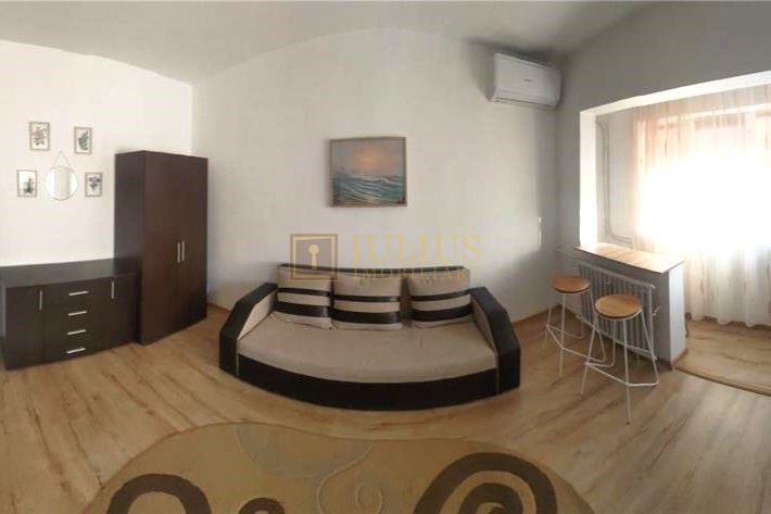 Bucatarie inchisa, aer condiționat -Bucovina - Poză 1