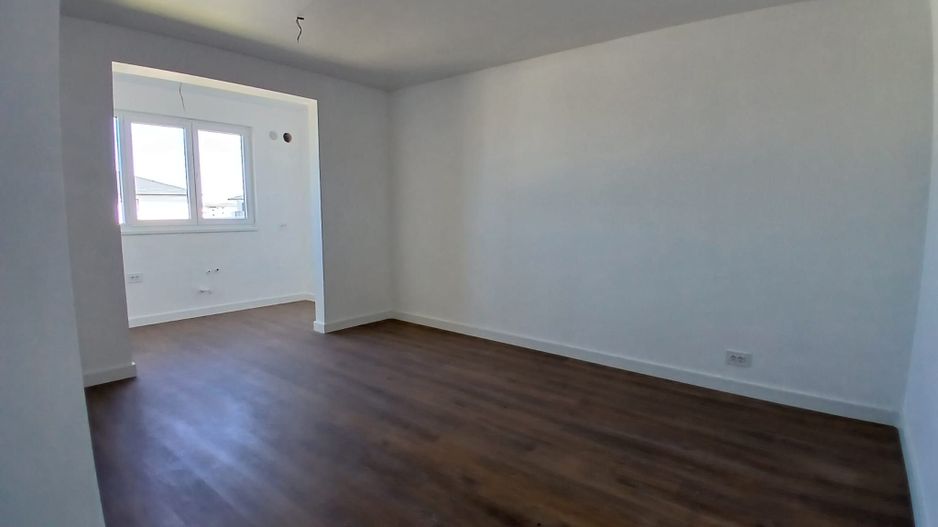 Apartament 3 camere de vanzare Bragadiru - Poză 1