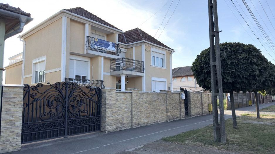 Casă 5 camere P+1 Teren 1010 mp Str. Agoșton - Carei - Comision 0% - Poză 32