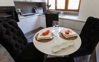 Apartament în vilă, 116 mp – zona Eugen Ionescu. - Poză 3