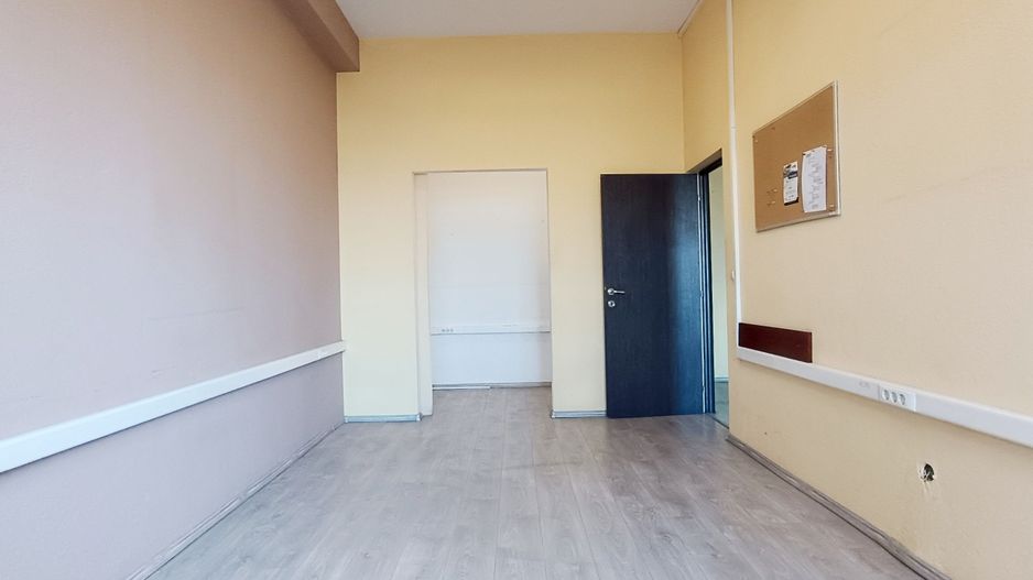 Spatii de birouri si productie-depozitare in Brasov - Poză 4