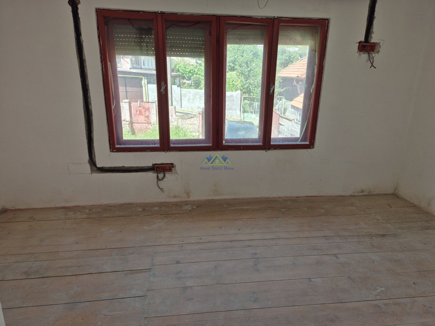 Vand casa 3 camere, garaj, curte, baie si buc, zona Gh. Apostol, 277mp - Poză 9