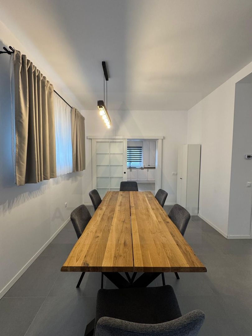 Casa individuala 114 utili 4 camere 2 bai si curte 215 mp in Selimbar - Poză 8