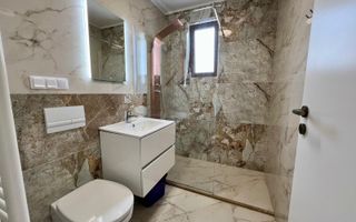 3 camere cu terasă generoasa și vedere spre Munții Făgăraș - Poză 7