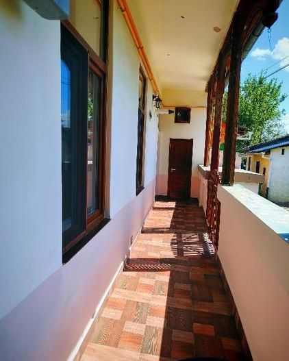 BRASADAS vinde ap 2 cam la curte comună zona CENTRALA. - Poză 6