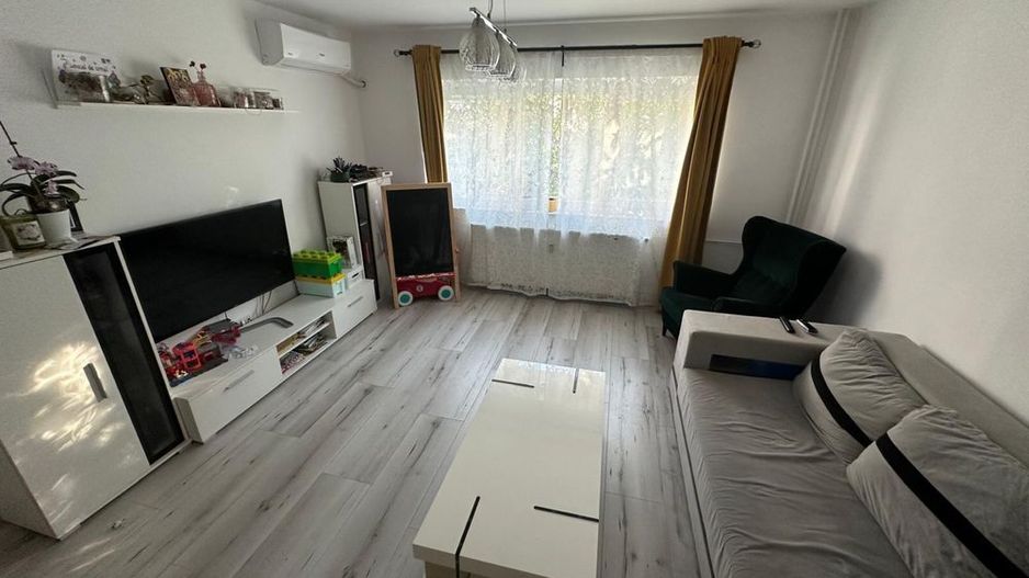 De vanzare 3 camere decomandat 69,28 mp et. 3, complet renovat Sebastian/ Rahova - Poză 2