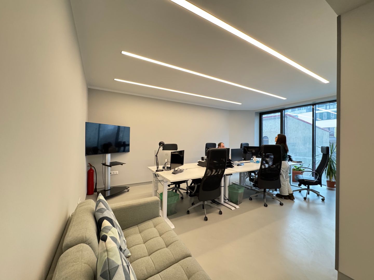 Oportunitate - Spatiu de birouri premium in Cladire Mixta Zona Decebal - Poză 13