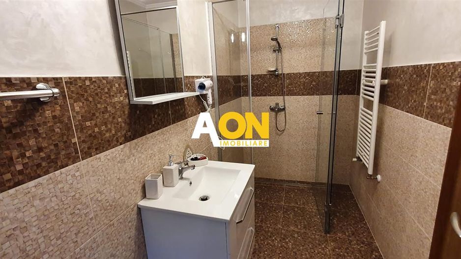 Casa 10 camere, ideala ca pensiune, zona Cetatii Alba Carolina - Poză 16