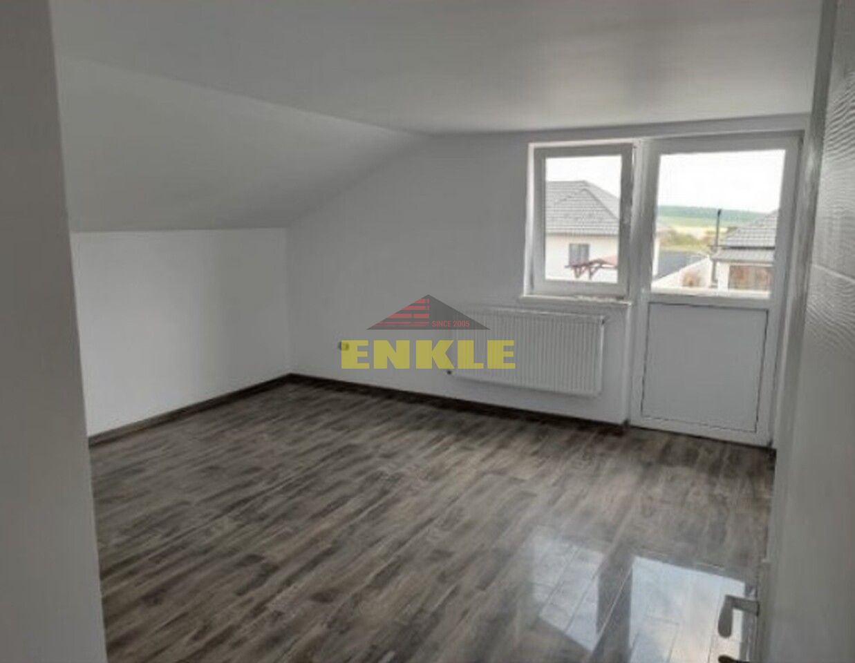De vanzare casa, 320 mp. Pret 200.000€ - Poză 1