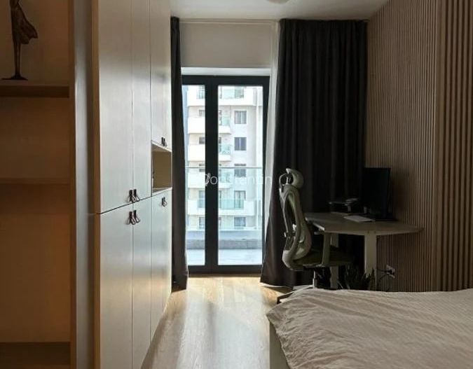 Apartament spațios, 3 camere (140 mp), complet mobilat și utilat - Poză 2