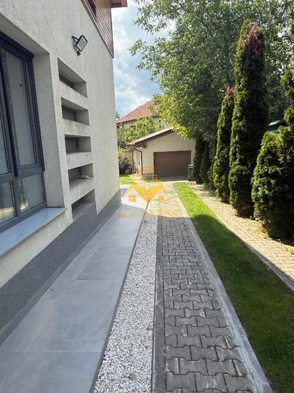 Casa individuala 5 camere zona centrala , 210 mp si garaj propriu! - Poză 3