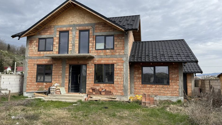 Casa individuala de Vanzare - Cartier Andrasesti - Poză 1