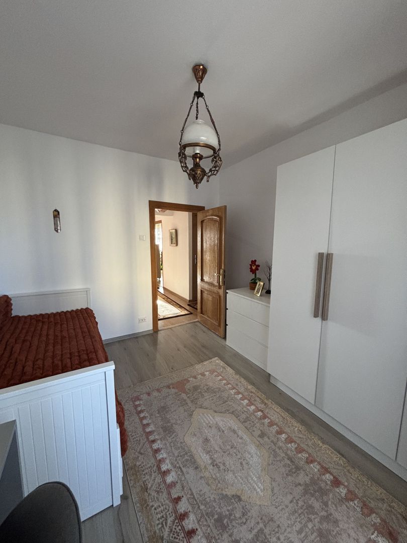 Apartament cu 4 camere decomandate, 92 mp utili – Piața Centrală, Craiova - Poză 3