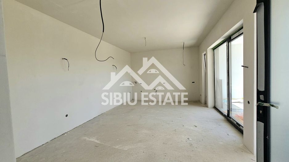 Casa pe parter, cu priveliste panoramica partial finisata - Poză 4