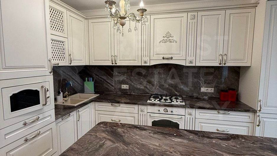 Chirie ,apartament, 3 camere, strada Meleștiu, Botanica - Poză 1