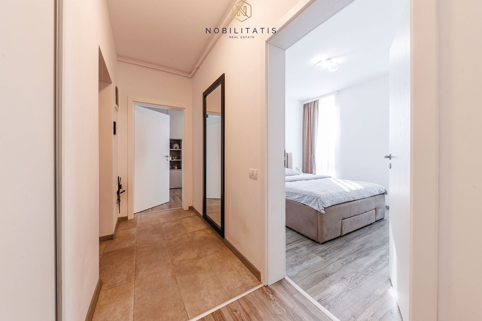 Apartament de Lux cu 3 Camere & Curte Privată de 212 mp în Timișoara - Poză 19