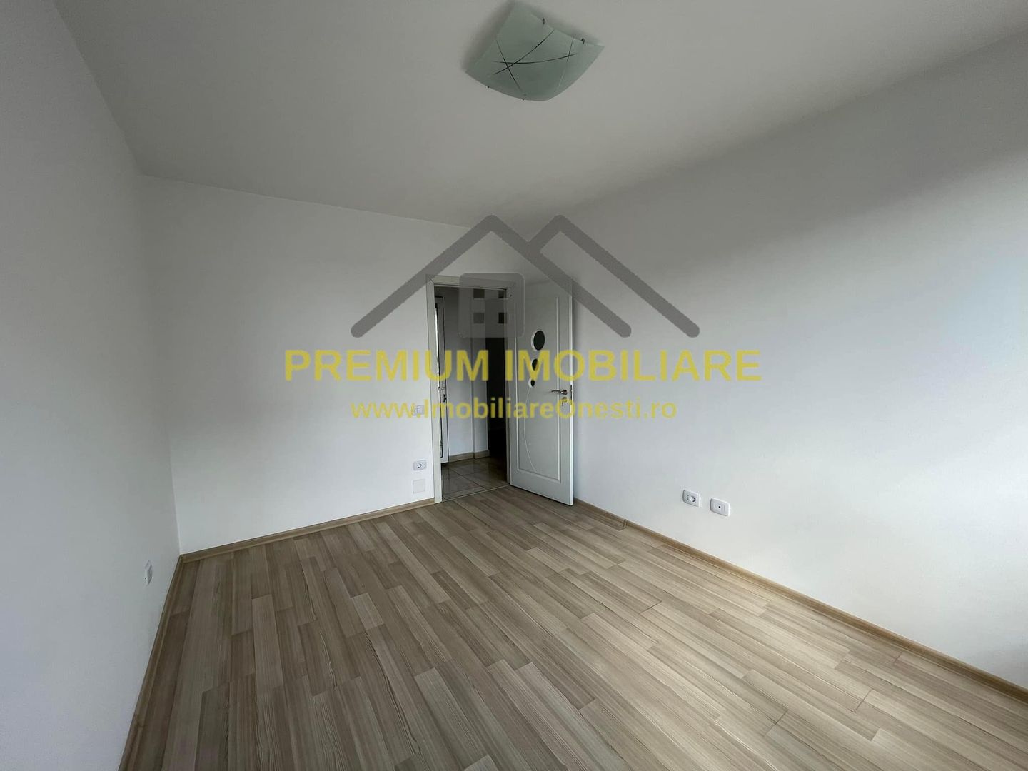 Apartament 2 Camere Zona de sus - renovat complet - Poză 6