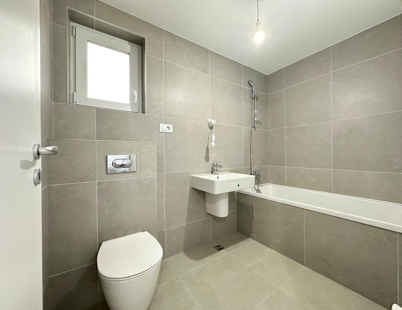 Apartament modern cu 3 camere în zona Coresi ROKMAN confort și exclusivitate - Poză 17