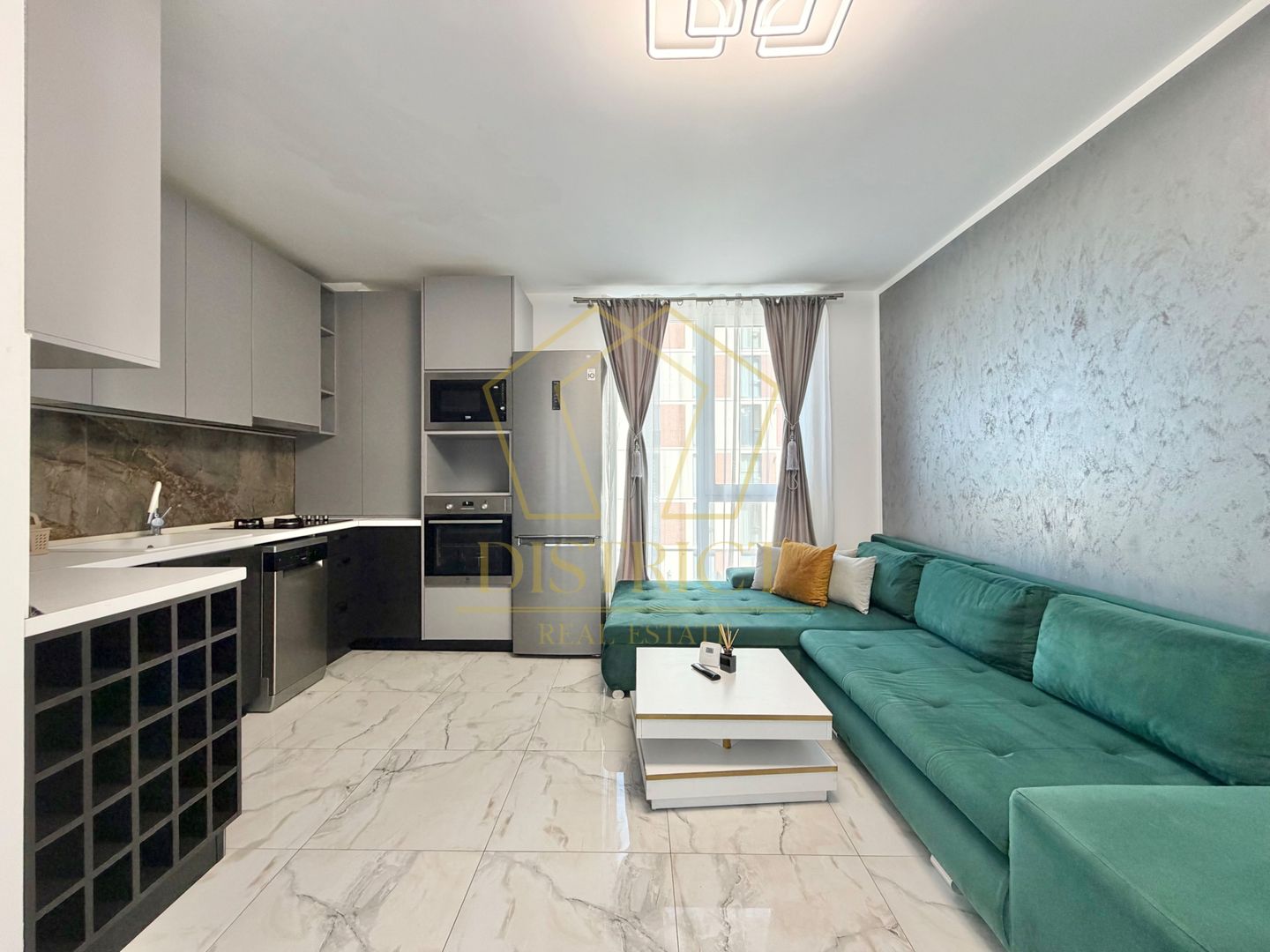 Apartament Superb cu 3 camere mobilat | Etajul 2 cu lift | zona Torontalului. - Poză 6