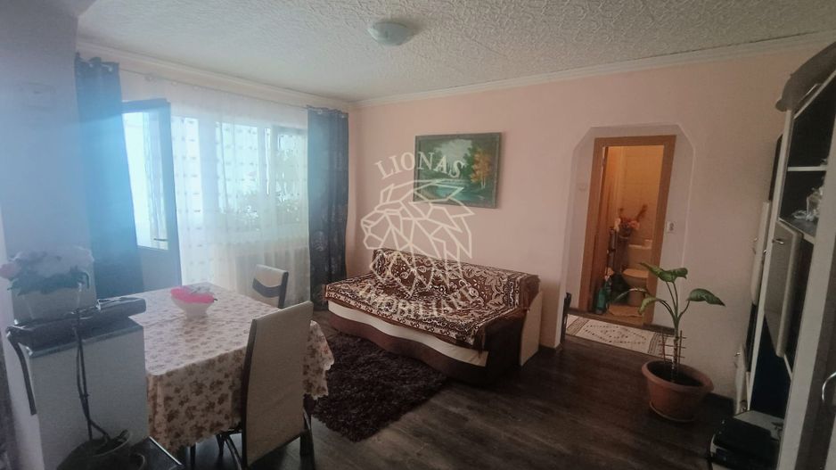 Apartament doua camere Gherla central strada Mesteacanului - Poză 3