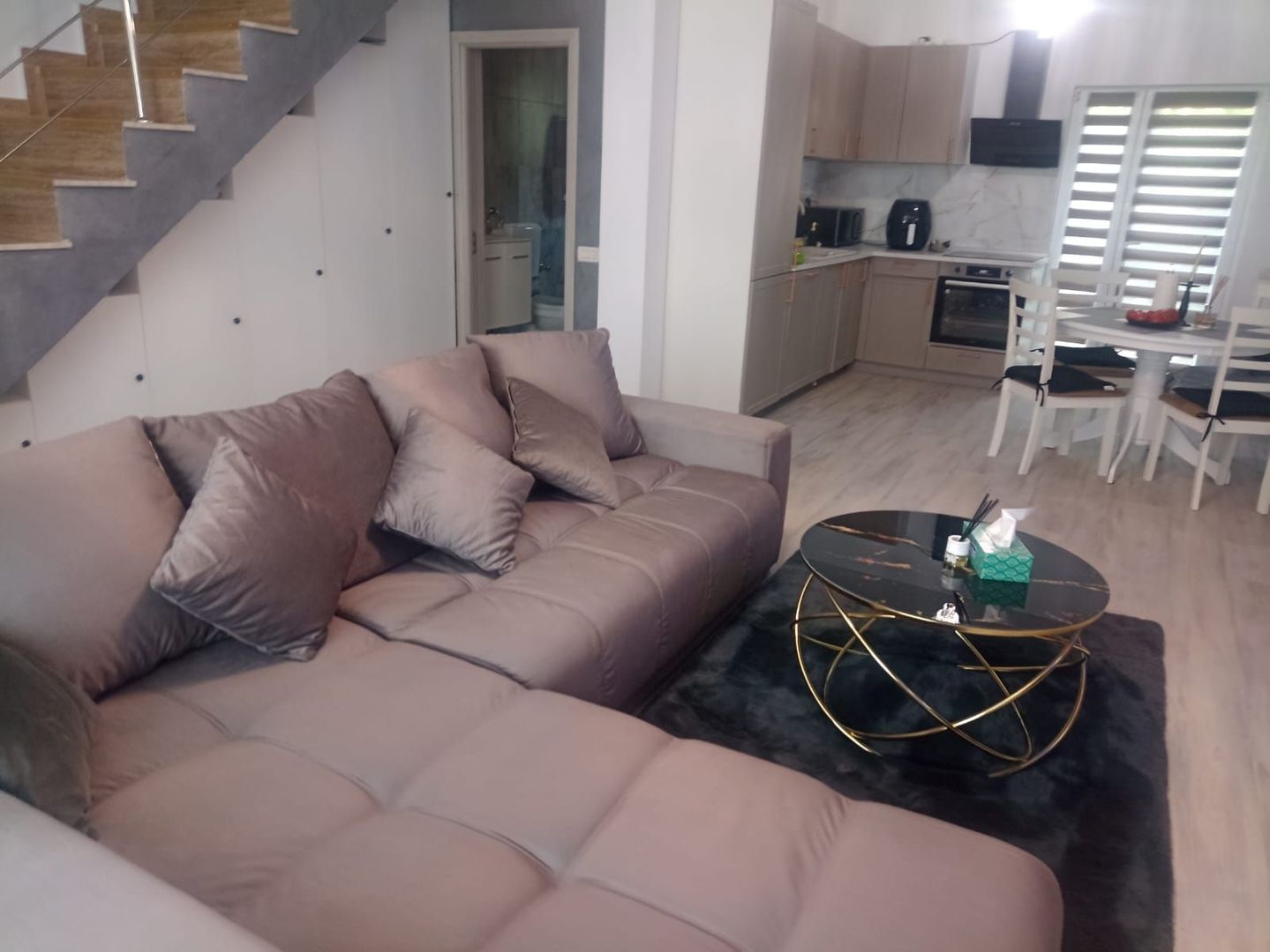 Ag. Eu. vinde Casa P+1  3 camere  in Mamaia Nord - Hanul cu Peste - Poză 4