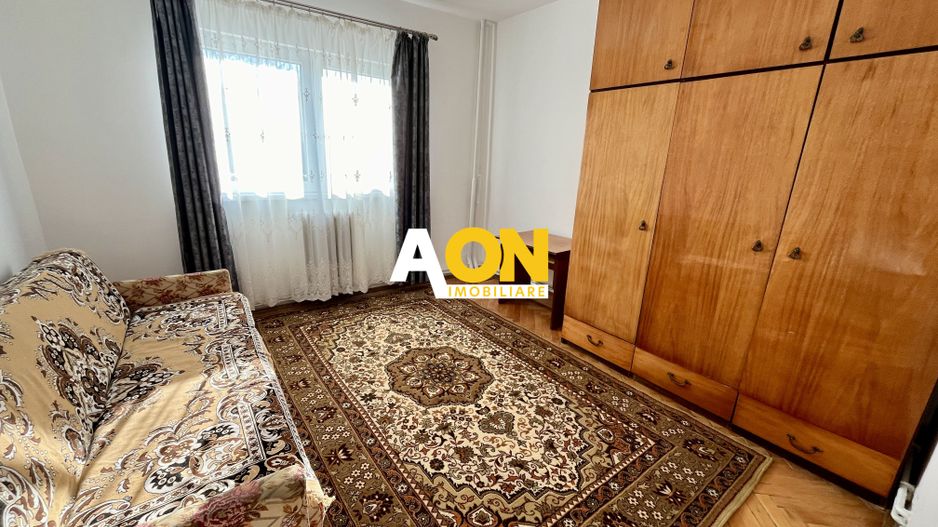 Apartament cu 3 Camere, Etaj 1, Decomandat, Zonă Ultracentrală - Poză 10