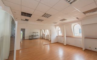 Spațiu de inchiriat, 9 camere, 3 bai, Universitate, 120mp - Poză 2