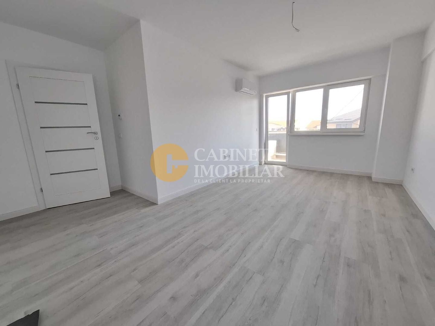 Apartament 2CD-Platou Galata -57 mp -Intabulat+ loc de parcare subteran - Poză 1
