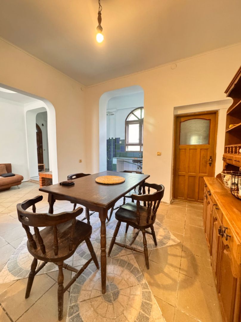 Apartament spațios la curte comună – zonă centrală, Oradea - Poză 9