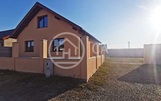 Casa cu 3 camere de vanzare in Santandrei, Bihor - Poză 1