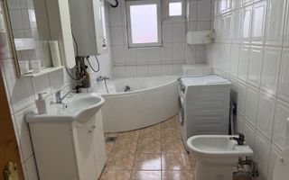 Apartament 195mp si garaj de 30 mp Stefan Cel Mare langa Politie - Poză 5