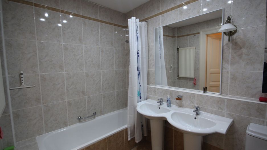 APARTAMENT DEOSEBIT IN ZONA CENTRALA - Poză 32