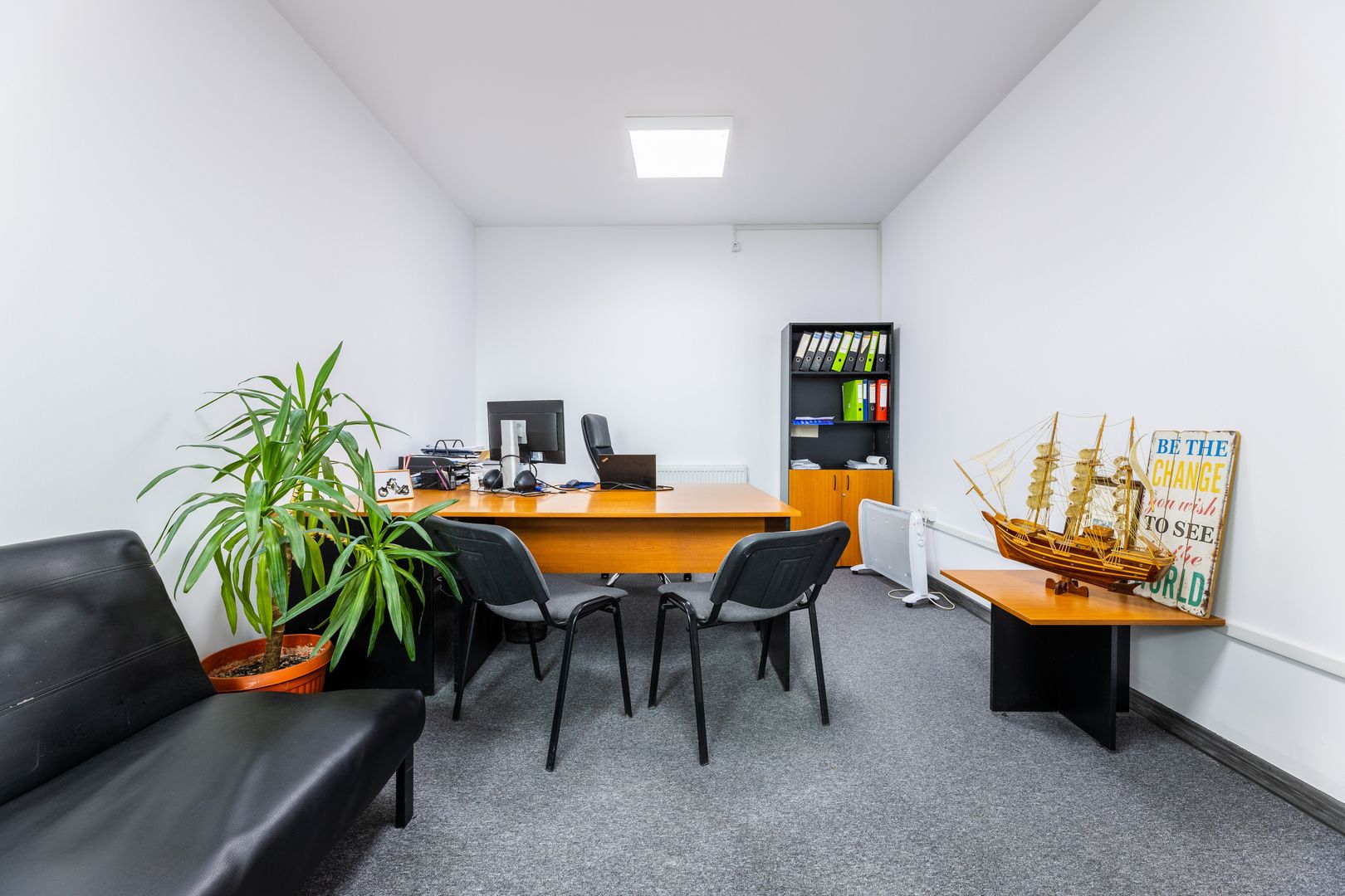 Spațiu de birouri de închiriat în zona UTA - Poză 1