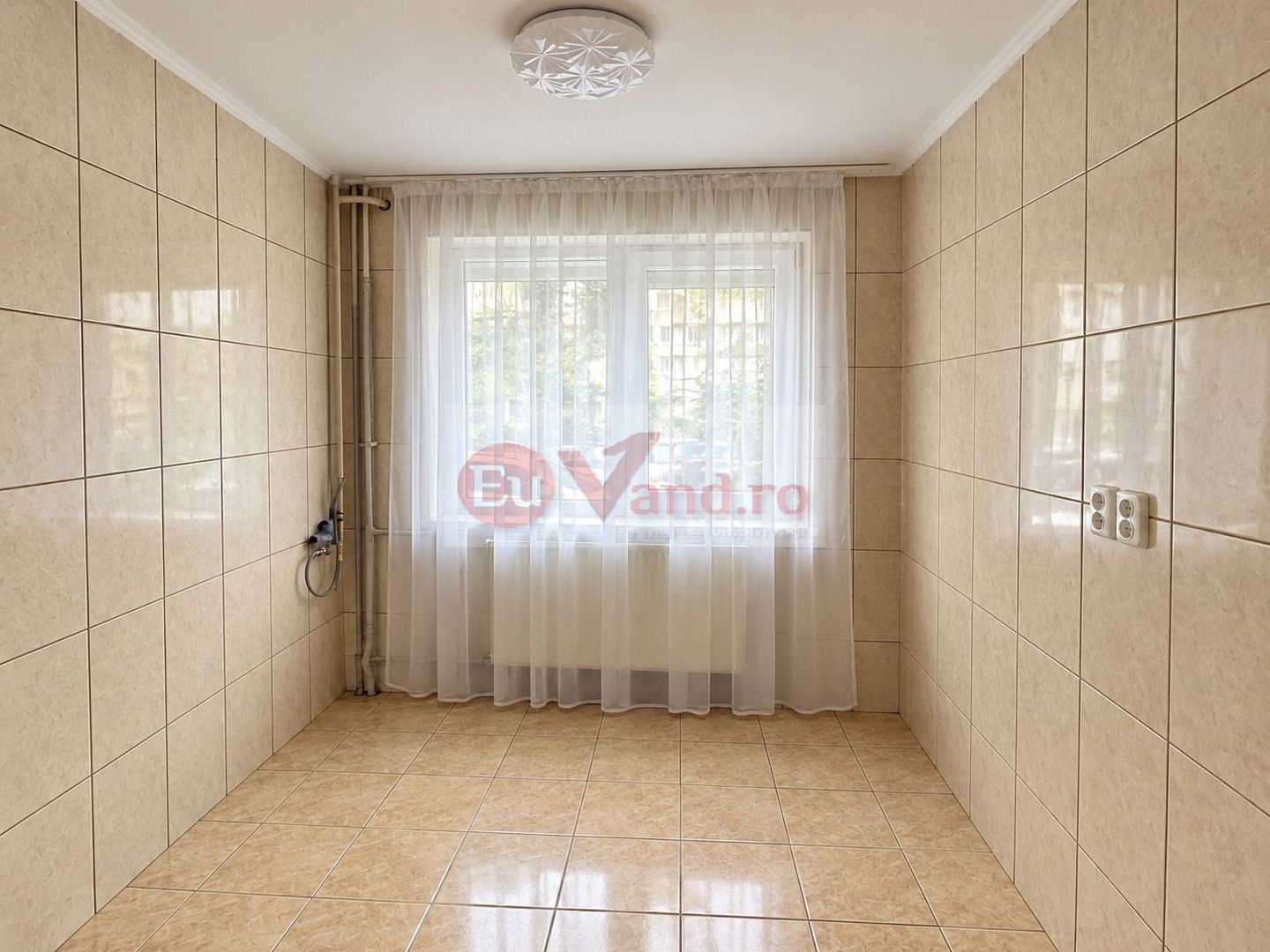 Apartament cu o camera de vanzare – Micro 40, parter, 27 mp, 33.500 E - Poză 4