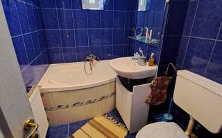 Apartament 3 camere zona centrala 66 m² - Poză 8