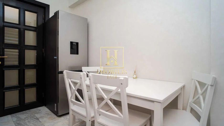 Apartament 2 camere Dec mobilat NOU Royal Town Copou 140000 euro - Poză 4