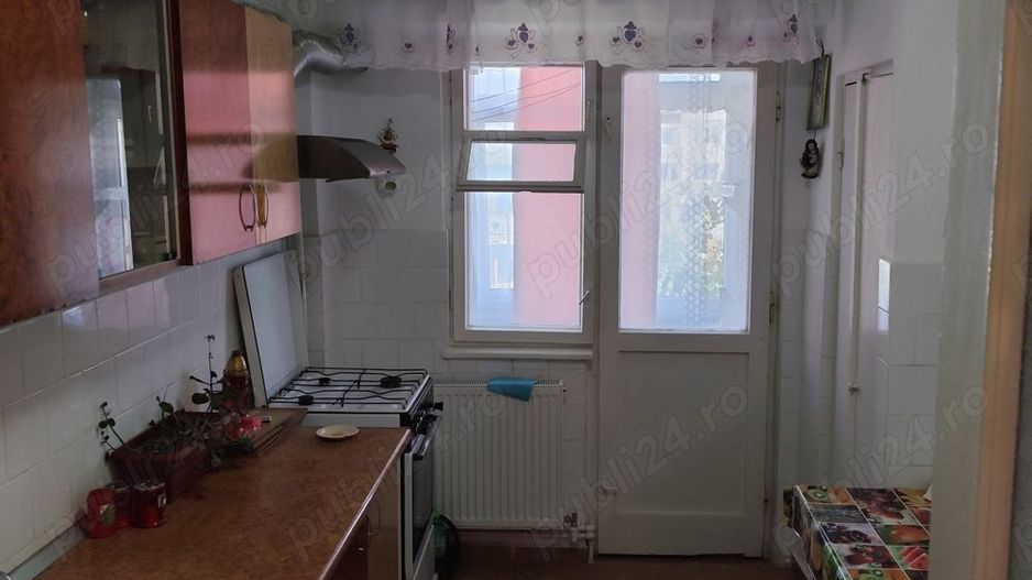Apartament 2 camere,  decomandat, Micro 13 - Poză 1
