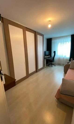 Casa mobilata cu curte de inchiriat - Poză 8