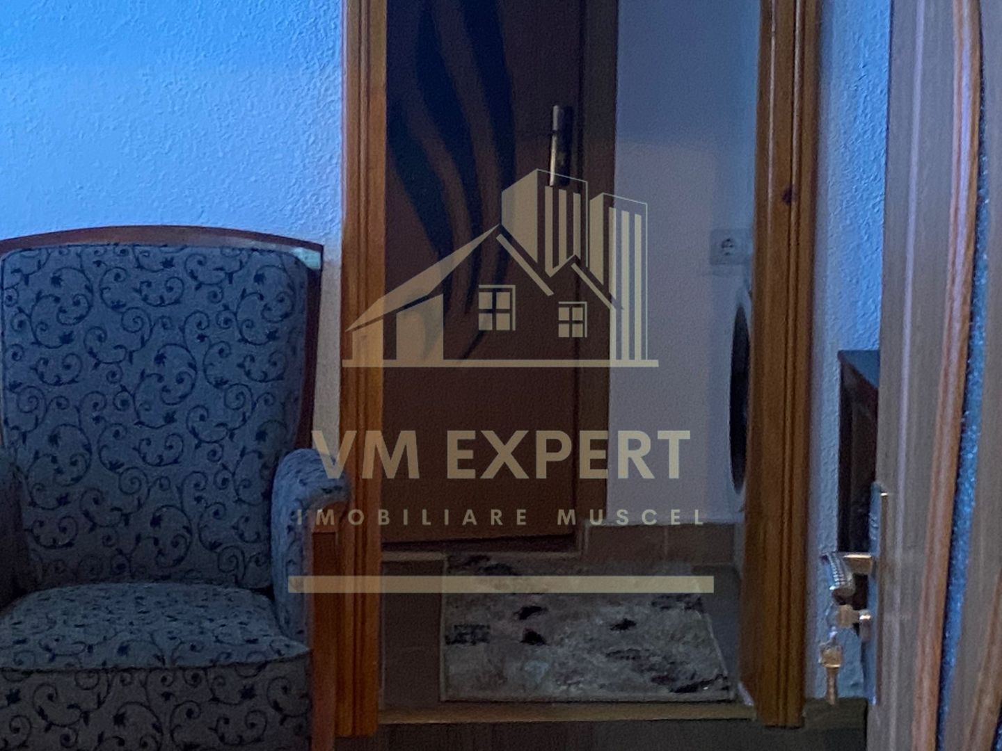 APARTAMENT 2 CAMERE ETAJ 3 VIȘOI CAMPULUNG - Poză 16