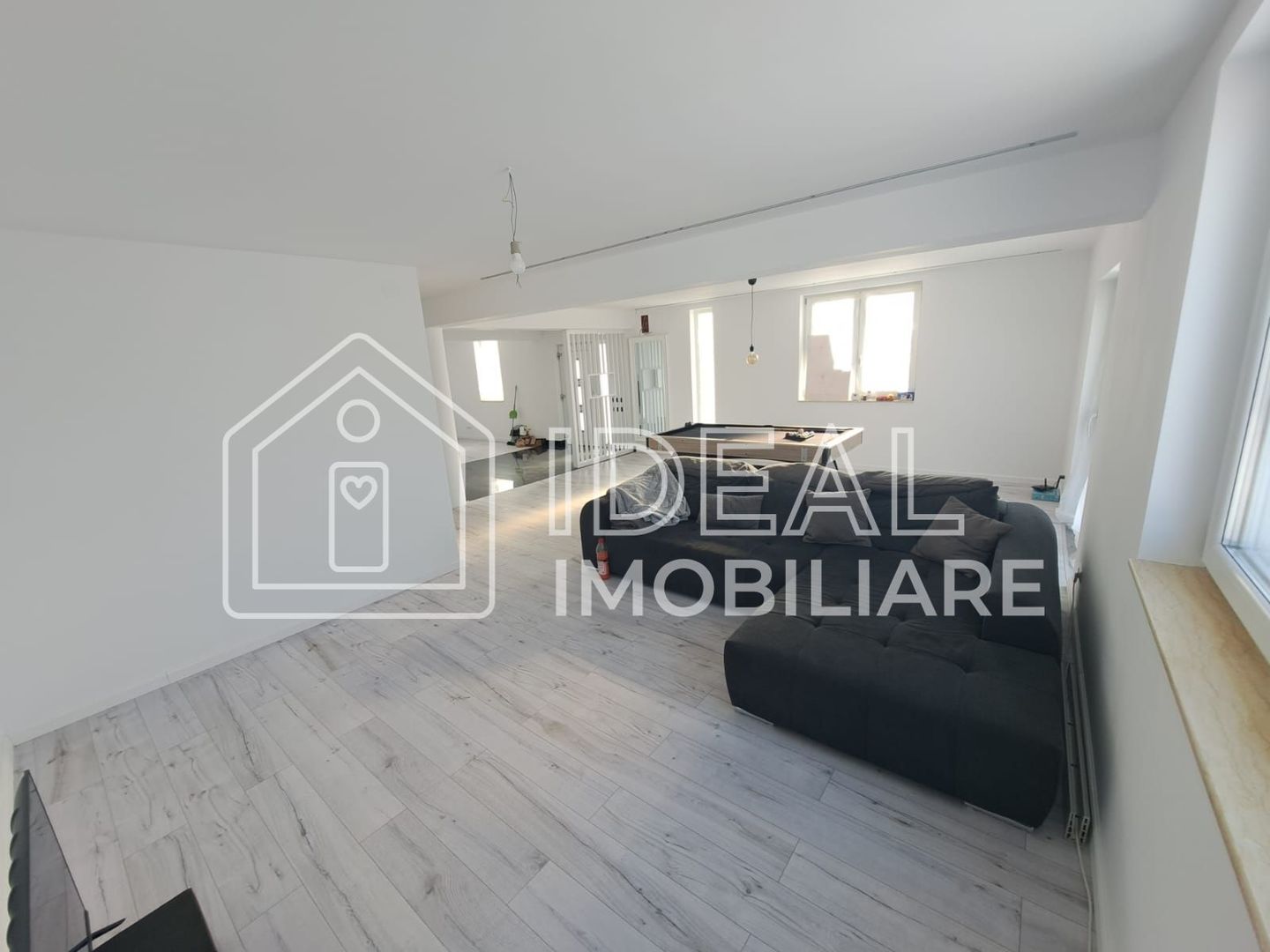 Casa Individuala LA CHEIE cu 250 mp utili, zona Strand - Poză 13