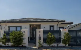 Casă Cochetă, 4 Camere ,Magazie si Beci. - Poză 13